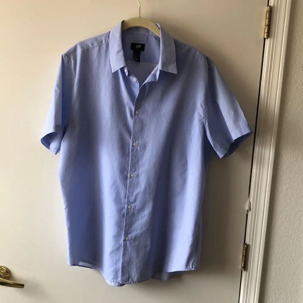 H & M Easy Iron Short Sleeve Shirt Slim Fit Size L GUC Blue/white pinstripe